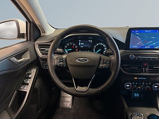 Ford Focus Active Kombi 1.0, ST-Line Bkamera Navi Rattvärme S&V – bild 9