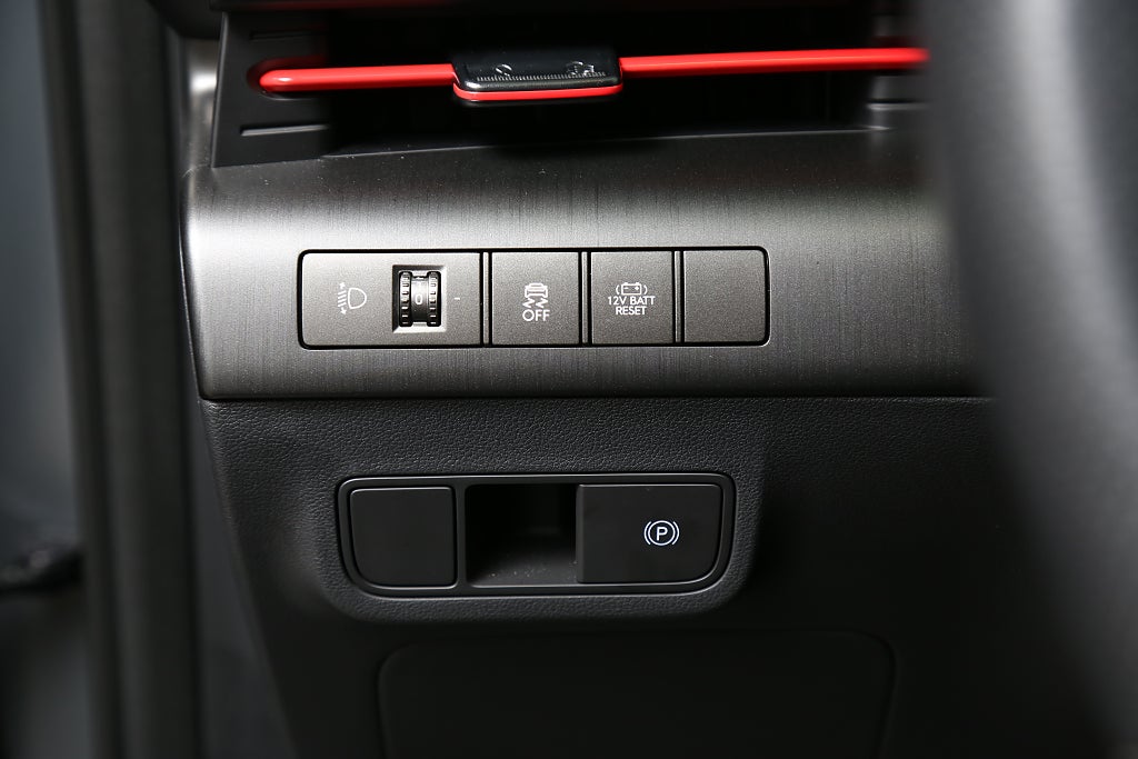 Hyundai Kona Fullhybrid N-Line | 360 kamera | Elstol |Navi | 2025