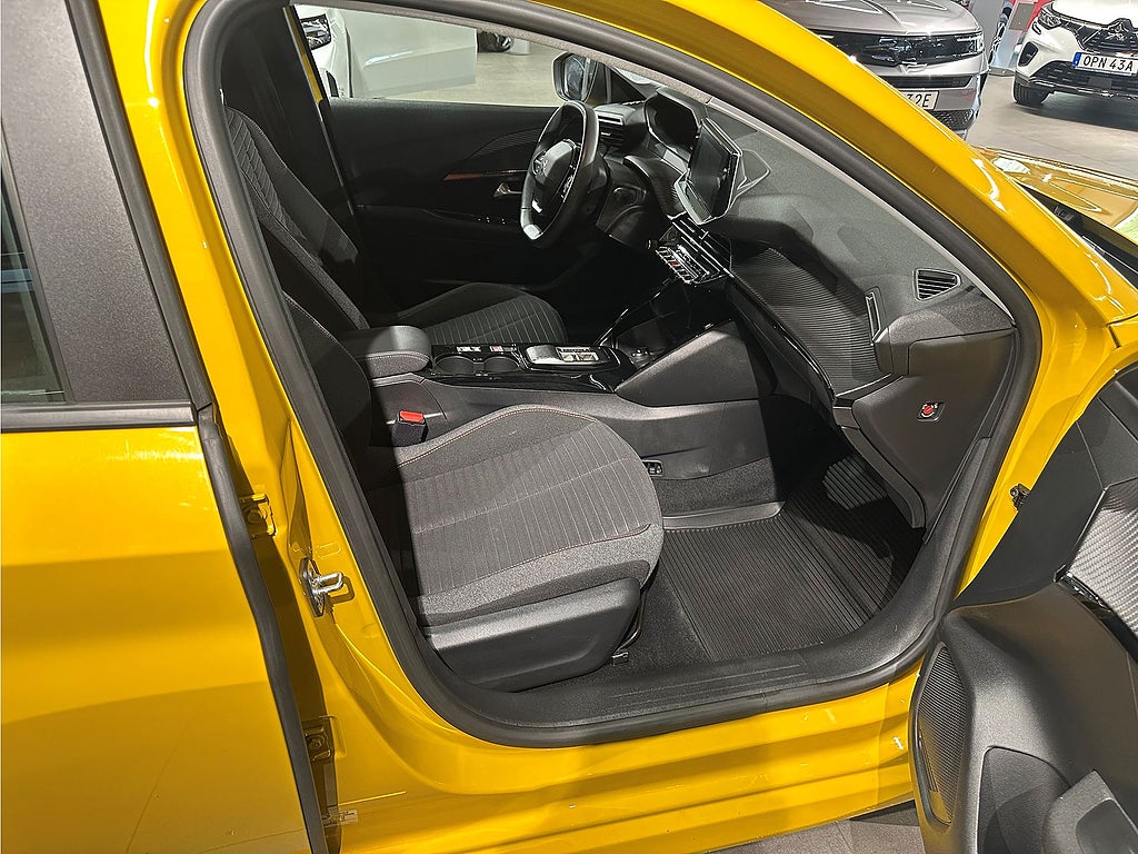 Bild på Peugeot E-208 Active Pack 50kWh 136hk Aut - PDC, CARPLAY