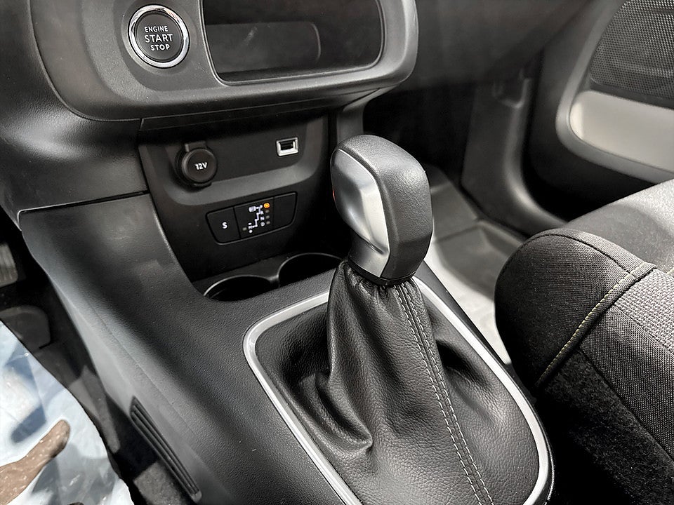 Bild på Citroën C3 Shine 1.2 PT 110hk Aut BLUETOOTH FARTHÅLLARE
