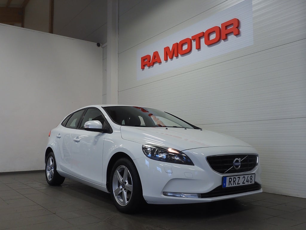 Volvo V40 T2 122hk Kinetic | Farthållare | Bluetooth | 2016