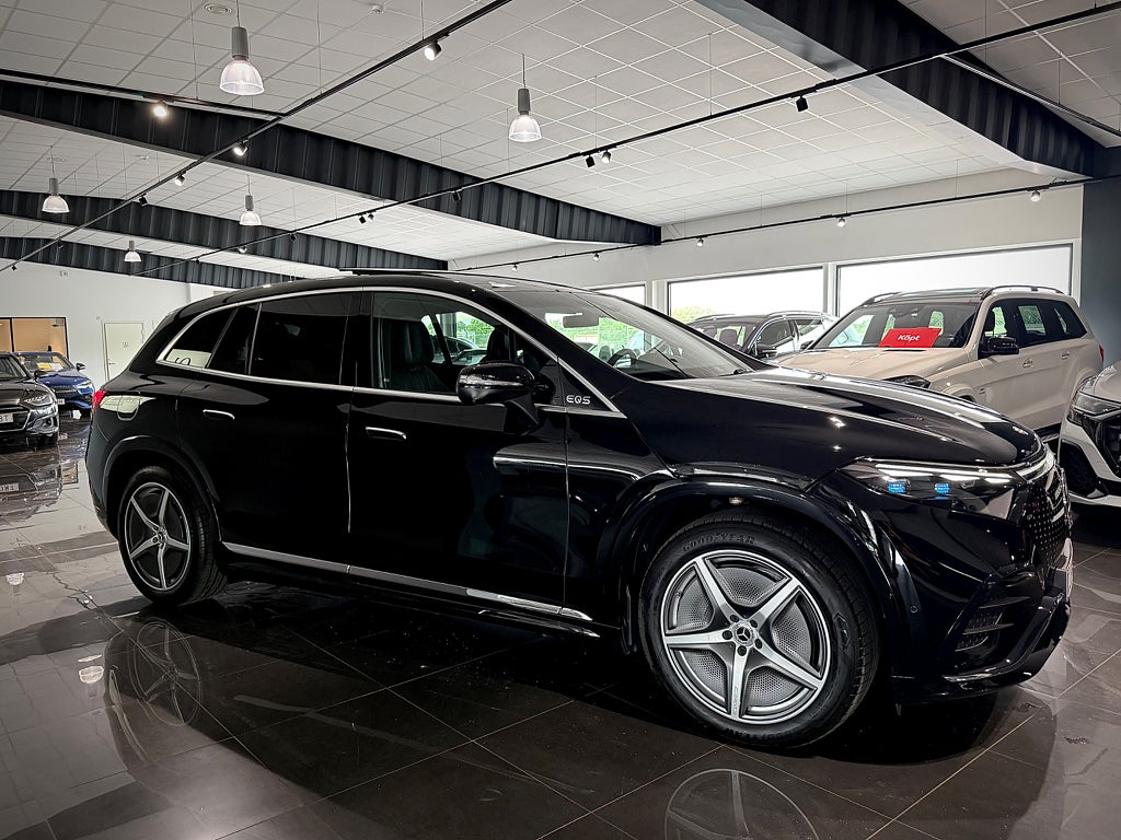 Mercedes-Benz EQS SUV 500 4MATIC AMG Premium Plus Hyperscreen Drag - bild 12