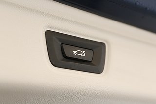 Kombi BMW 330e 28 av 29