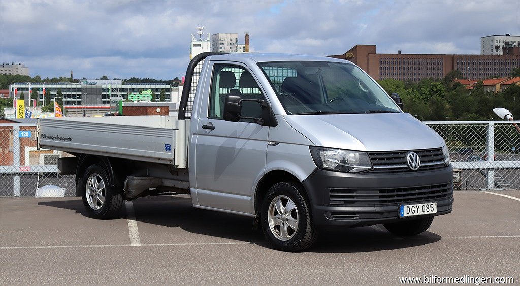 Volkswagen Transporter T6 2.0 TDI 140hk Pickup Flak Chassi Värmare