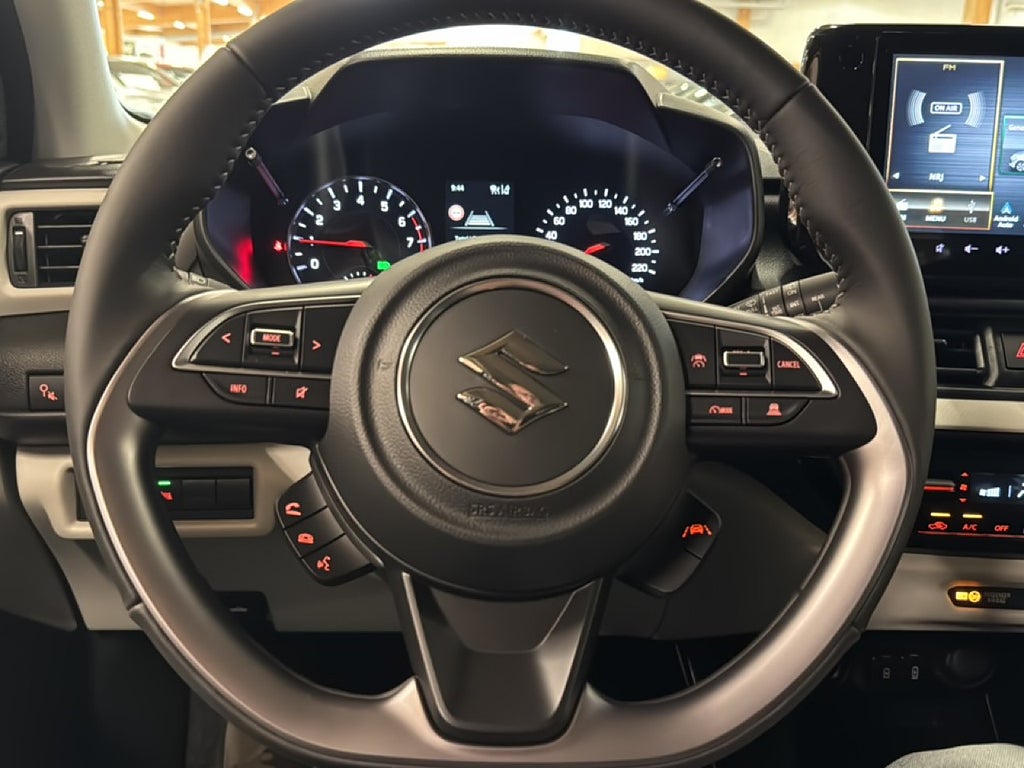 Suzuki Swift Hybrid 83HK Automat Select – bild 15