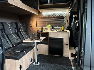 Transportbil - Skåp Mercedes-Benz Sprinter 10 av 31