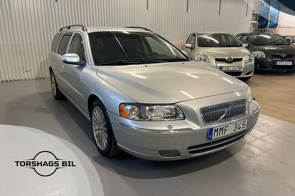 Volvo V70 2.5T Summum Ny Besiktigad Dragkrok Välvårdad 170hk