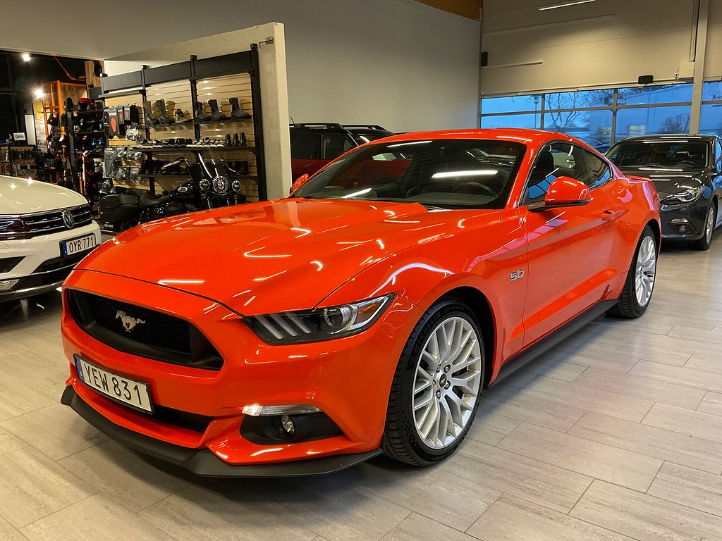 Ford Mustang GT V8 5.0 ROUSH-System Svensksåld 