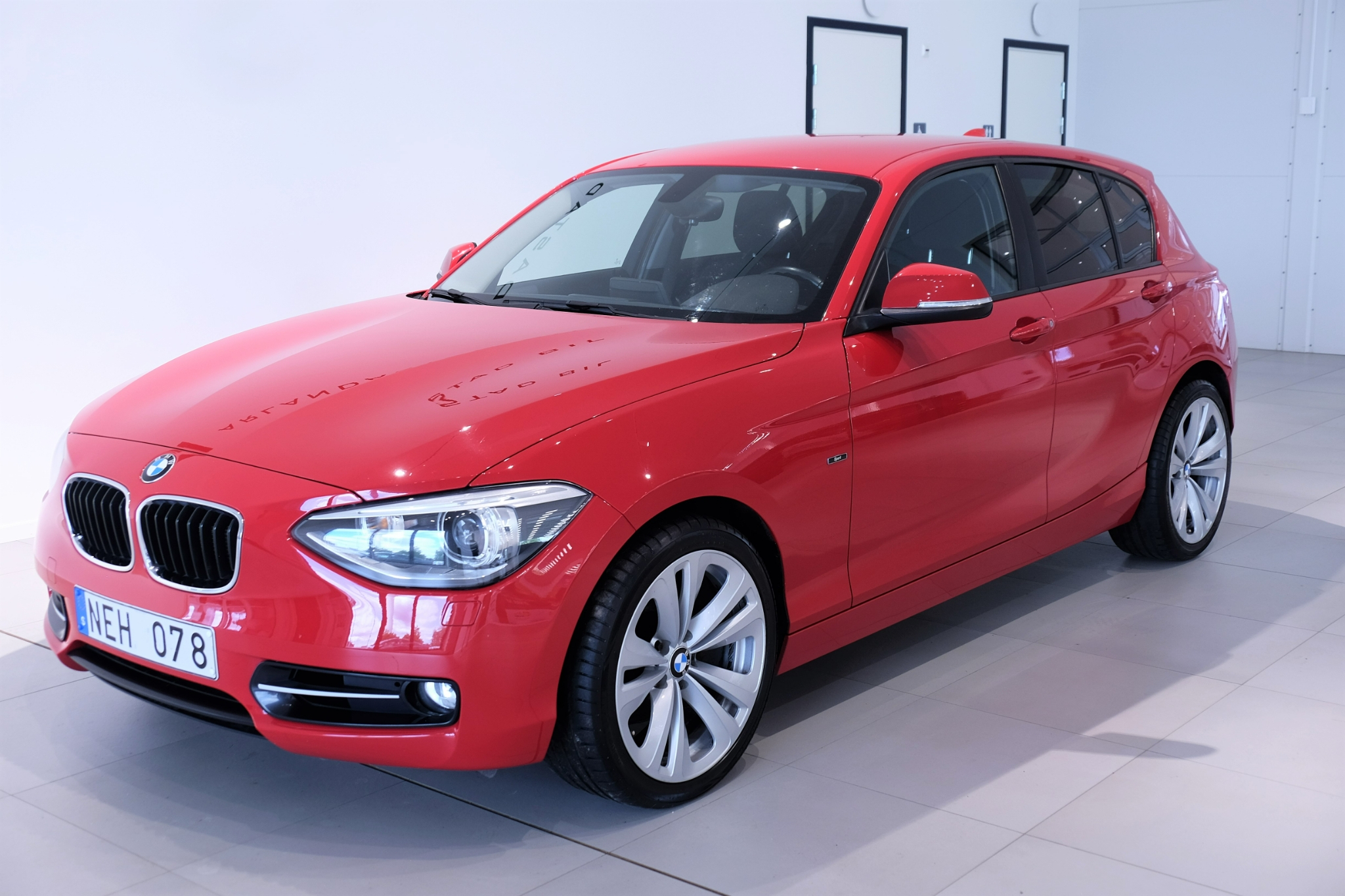 BMW 120 184hk AUT / Sport Line 2013, bild 2/46