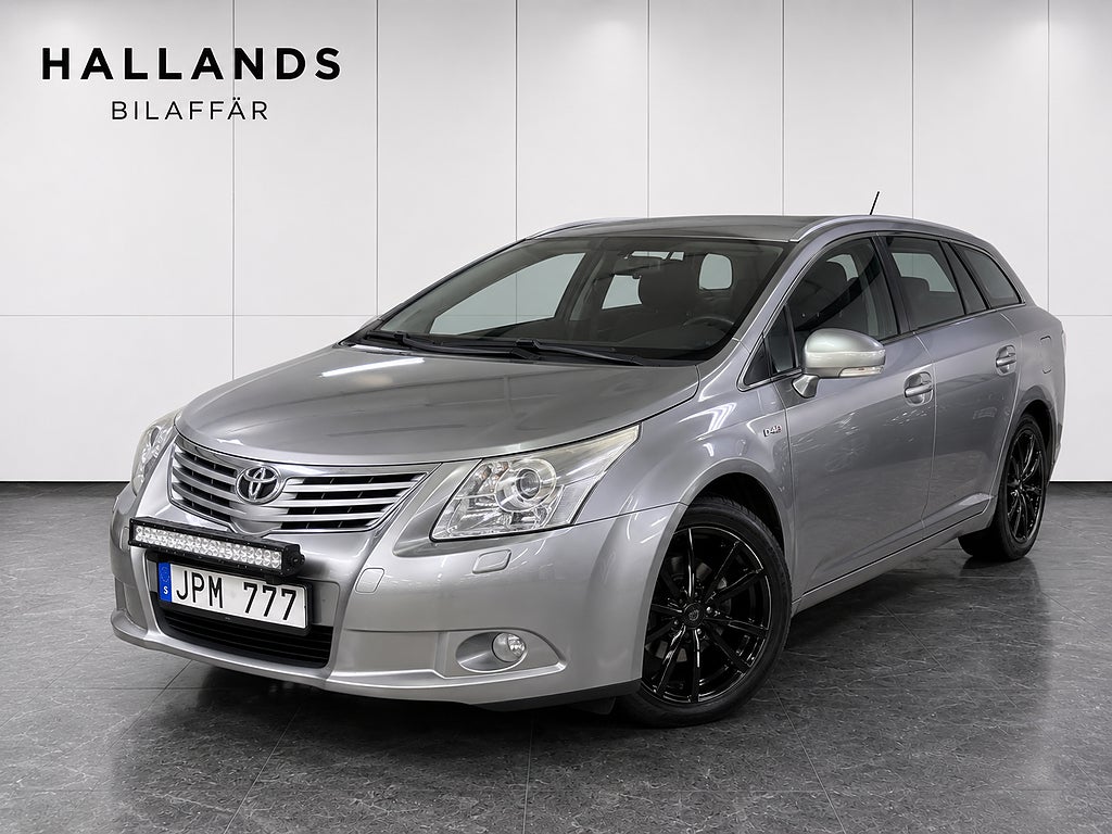 Toyota Avensis Kombi 2.2 D-4D Business 150hk Automat / Nyservad 