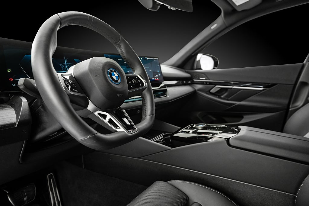 BMW i5 2025 - miniatyr 8