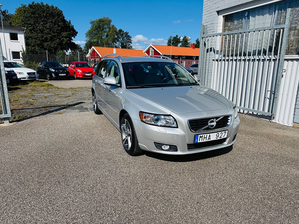Volvo V50 2.0 145HK CLASSIC MOMENTUM / DRAG / VÄRMARE