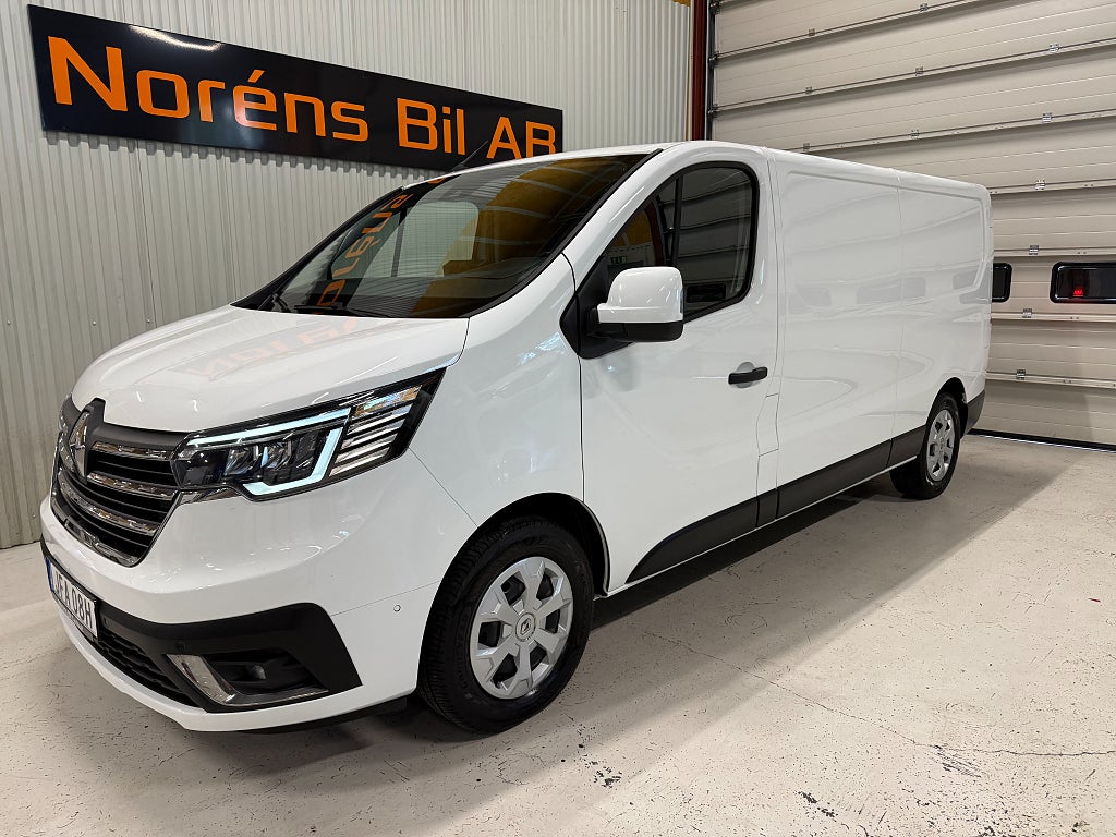 Renault trafic 2.0 dCi 150Hk FULL VERKSTADSINREDNING L2 MOMS/LEASBAR 