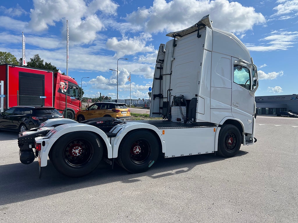 Volvo FH13 500 6x2 Dragbil med Hydraulik, Klädd hytt mm