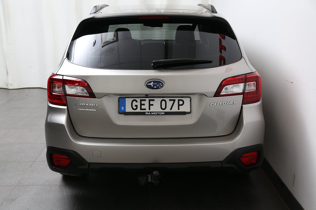 Subaru Outback 2,5i 175hk Summit AWD Taklucka H/K Skinn Drag 2019
