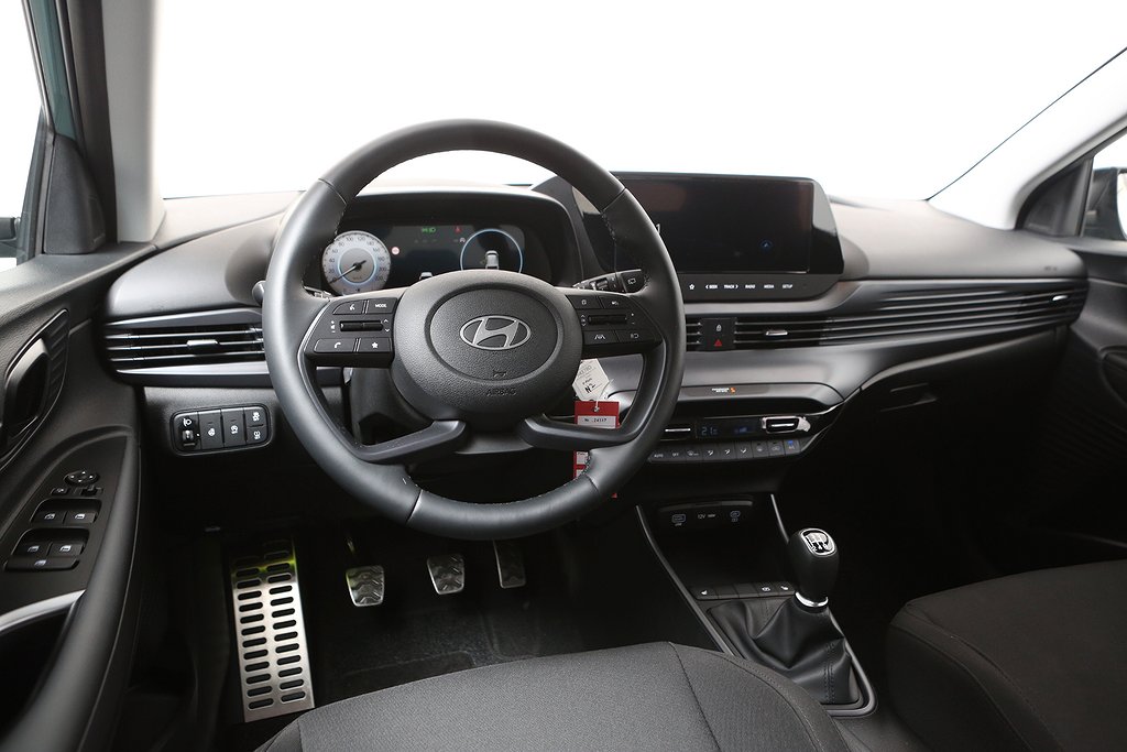 Hyundai Bayon Essential 1.2 MPi | Manuell | Moms | Låga mil 2025