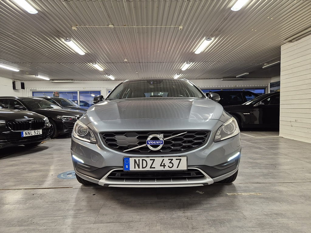 Volvo V60 Cross Country D4 AWD Summum Blis Drag Navi 