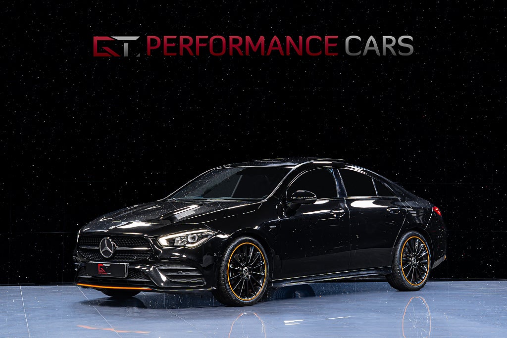 Mercedes-Benz CLA 200 AMG Line Orange Edition Pano Nightpackage P-Värmare 19"