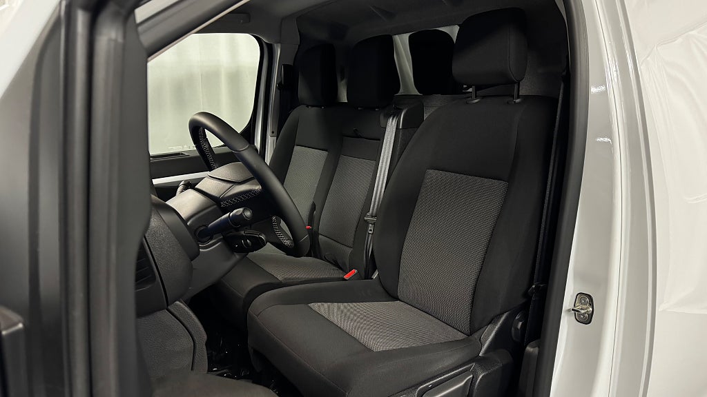 Citroën E-JUMPY Business Premium L2 75kW Navi B-kamera Inklätt Skåp NY bild 16