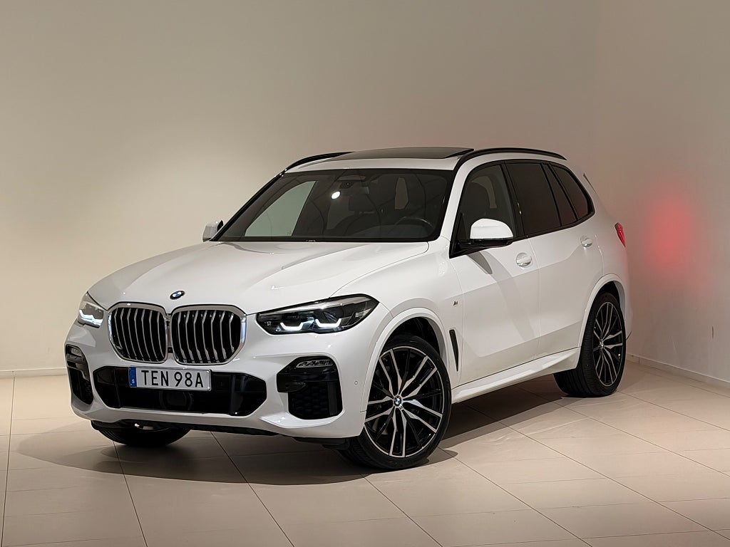 BMW X5 xDrive 30d, M-Sport, Drag, Värmare, Panorama, Komfort