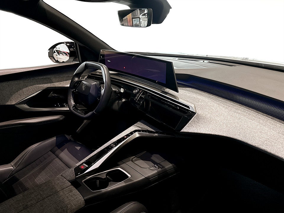 Bild på Peugeot 5008 GT Hybrid 145hk Aut 7-SITS B-KAMERA CARPLAY