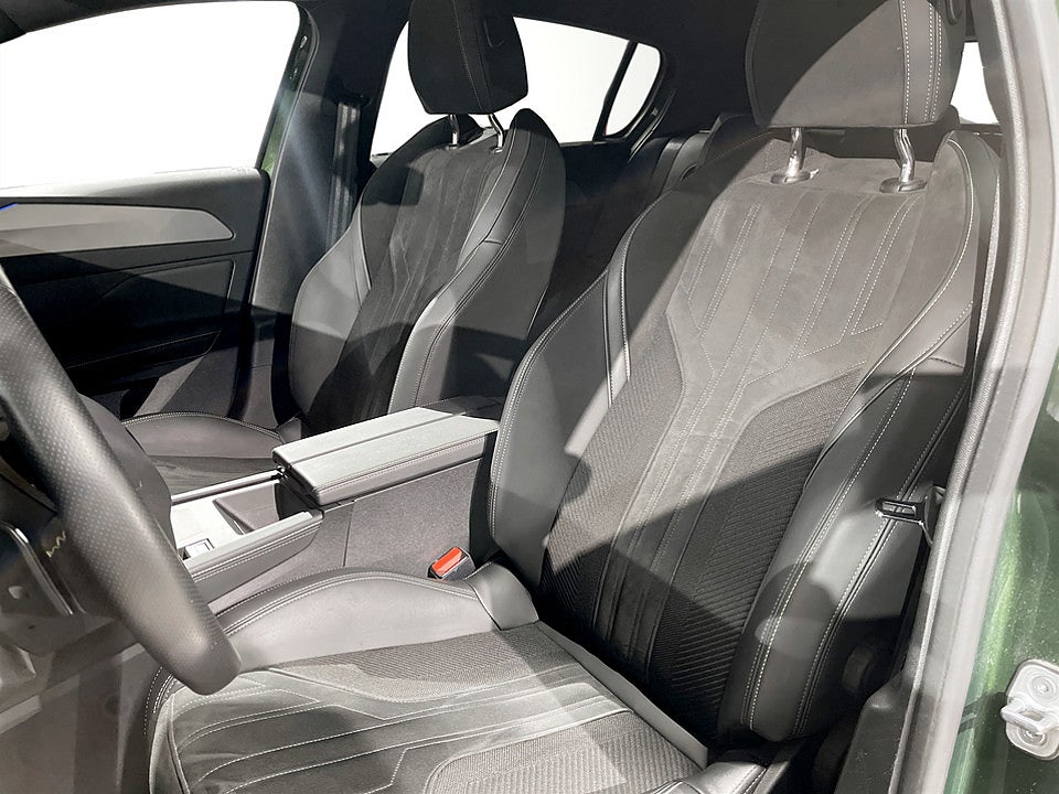 Bild på Peugeot 308 5D GT PHEV Aut - B-KAMERA CARPLAY EN ÄGARE 225hk