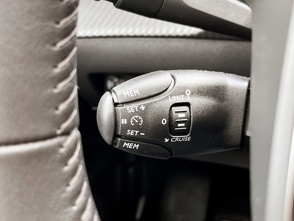 Bild på Peugeot E-208 Active 50 kWh 136hk CARPLAY BACKSENSORER