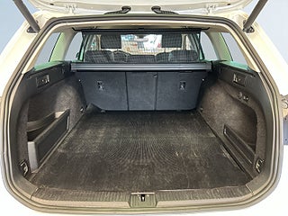 Volkswagen Passat Sportscombi 2.0 TDI 4M Drag/Kamera/D&M-Värmare/S&V-Däck – bild 12