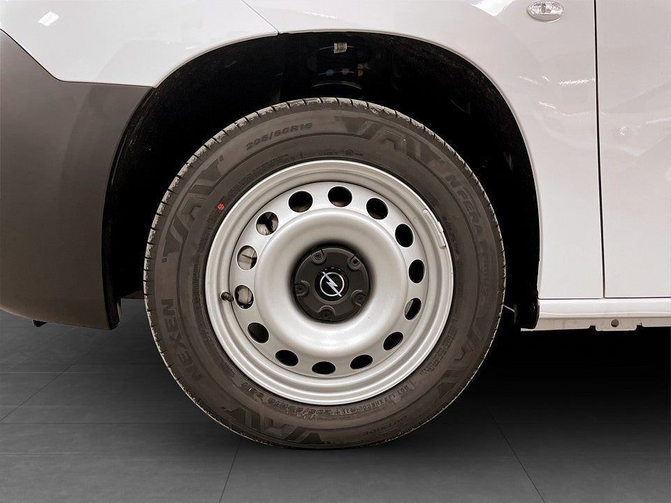 Bild på Opel Combo Diesel 130hk Automat L2