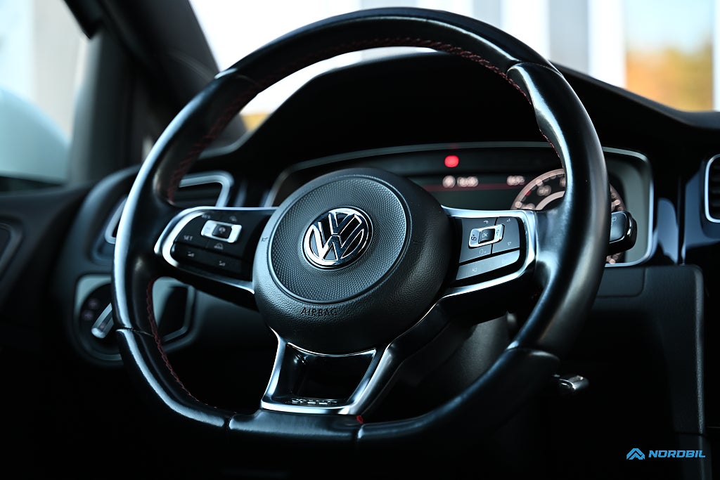 Volkswagen Golf I