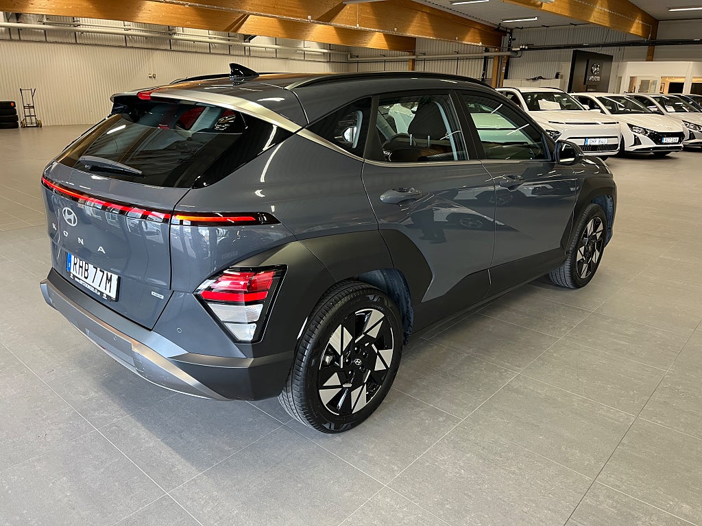 Hyundai Kona Hybrid 1.6 141hk AUT /S+V/Värmare/LED-Ramp/Fullservad thumbnail