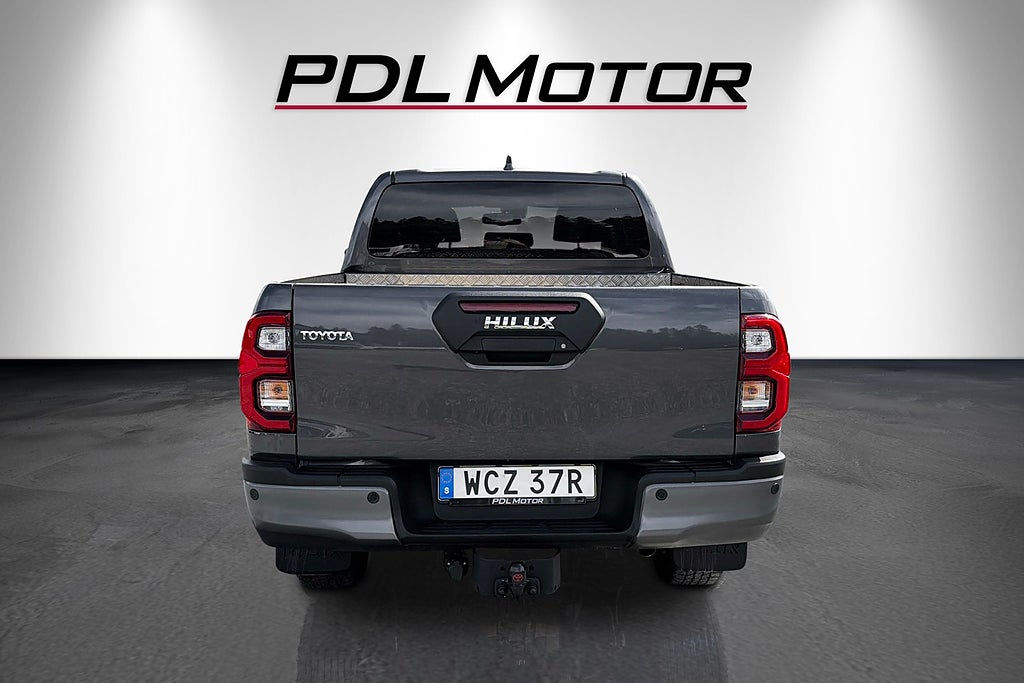 Toyota HiLux 2025 - miniatyr 5