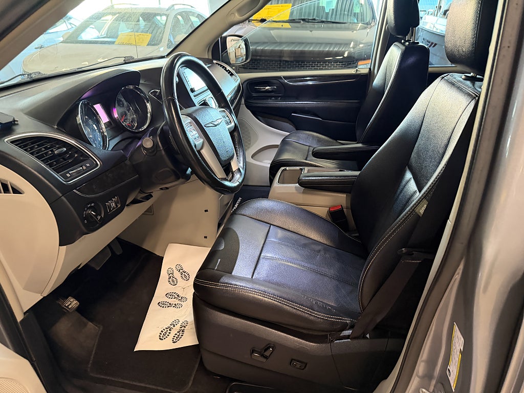 Chrysler Town & Country 3.6 V6 Flex Fuel STOW 'n Go