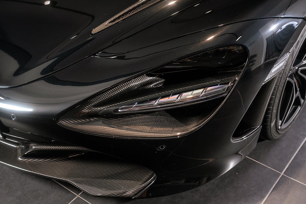 Gallery image 7 of 18