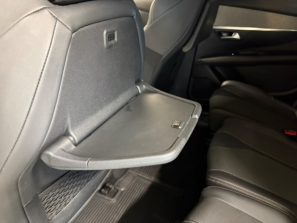 Peugeot 5008 1.2 PureTech 130 EAT Euro 6 7 Sits, SoV Hjul thumbnail