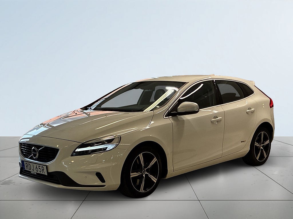 Volvo V40 D3 R-Design Aut Dvärmare B-kamera Farthållare S&V-däck
