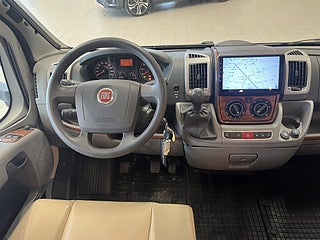 Husbil-halvintegrerad Hymer T 674 SL 29 av 30