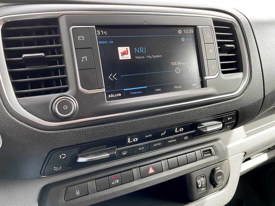 Bild på Peugeot Expert PRO+ 2.0 BHDi 145hk Aut L2 B-KAMERA DRAG