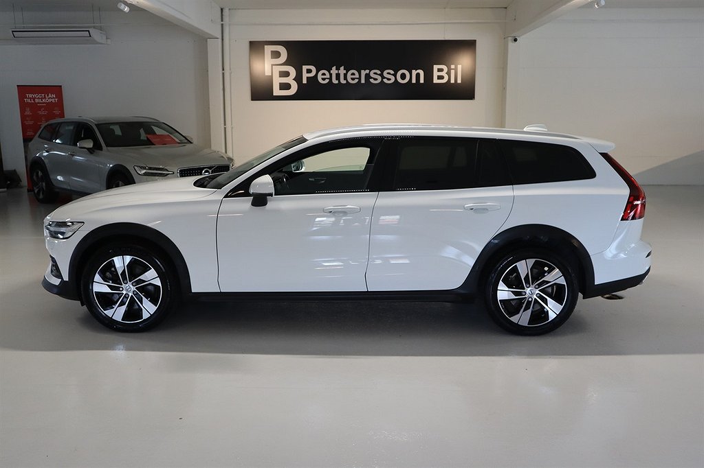 Volvo V60 Cross Country B4 AWD AUT DRAG NAVI KAMERA