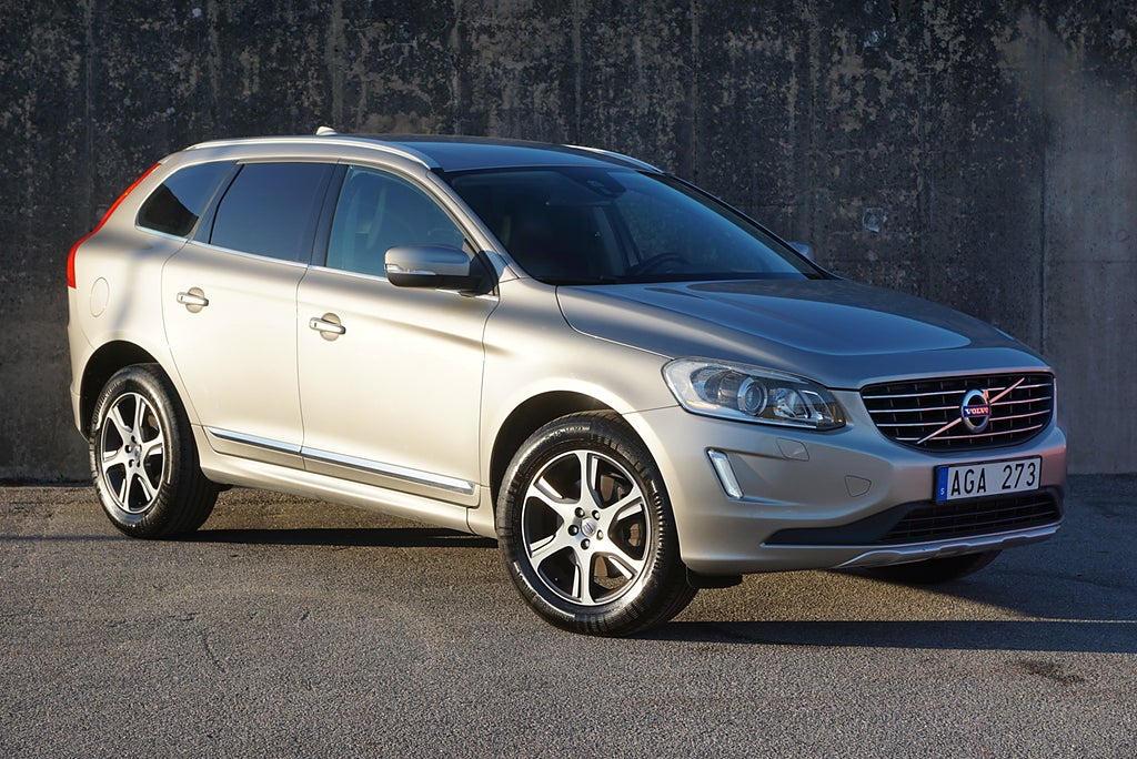 Volvo XC60 D4 AWD 181hk Summum|Keyless|Drag|Värmare|Skinn|