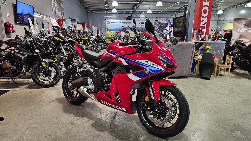 Honda CBR650R E-Clutch 