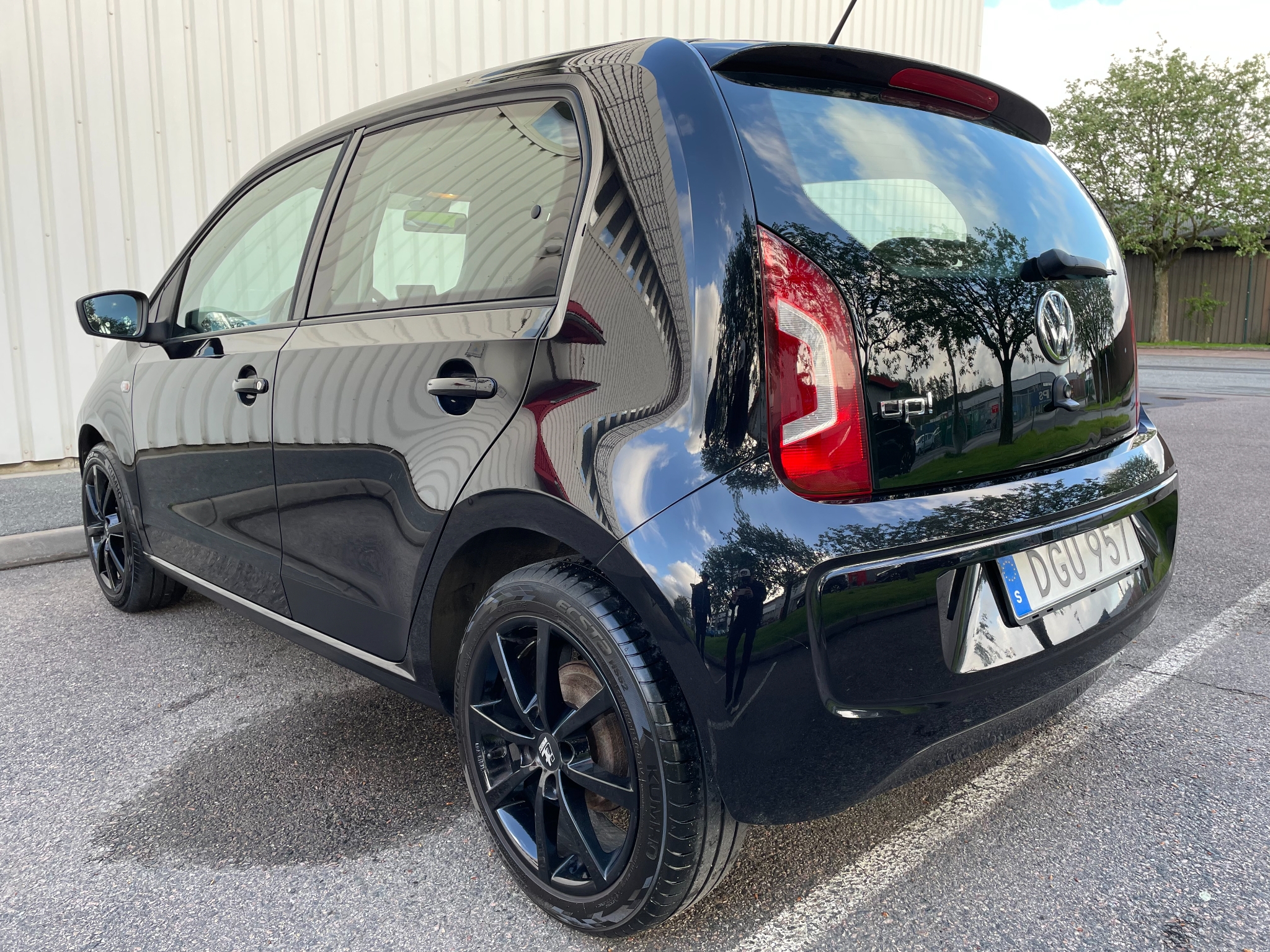Volkswagen UP! 5-dörrar 1.0 MPI High Up 2016, bild 6/43