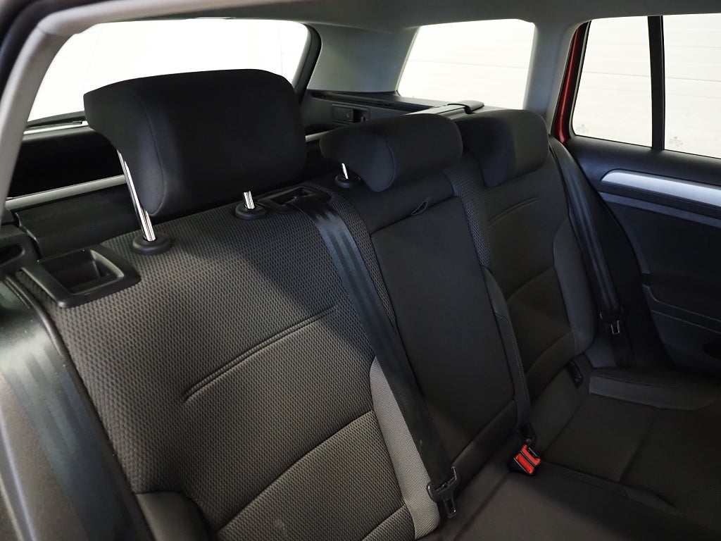 Volkswagen Golf Sportscombi 1.2 TSI 110hk | Drag | Backkamera | 2017