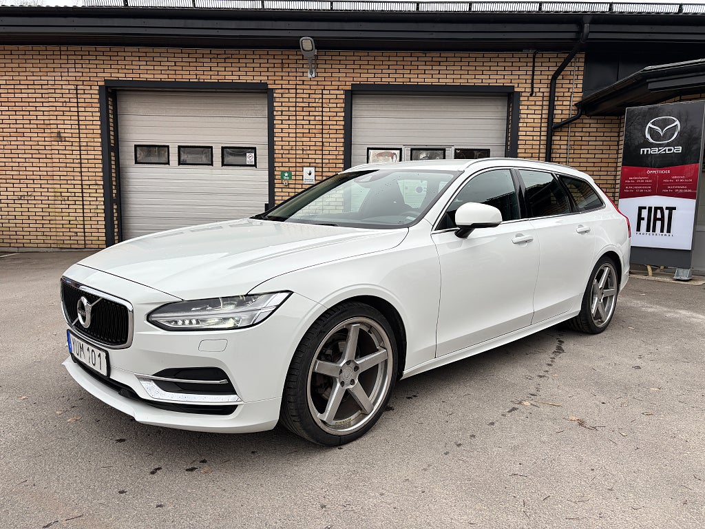 Volvo V90 D3 AWD Momentum Geartronic AT8 (150hk) V-hjul | Värmare