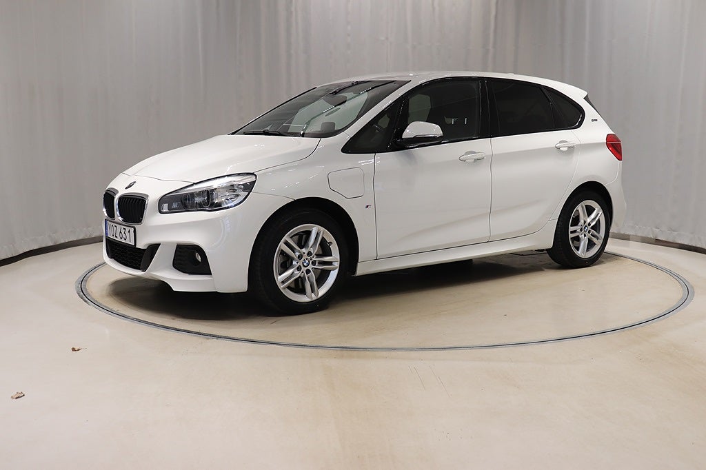 BMW 225 xe Active Tourer M-Sport AWD Sensorer Helskinn 2018