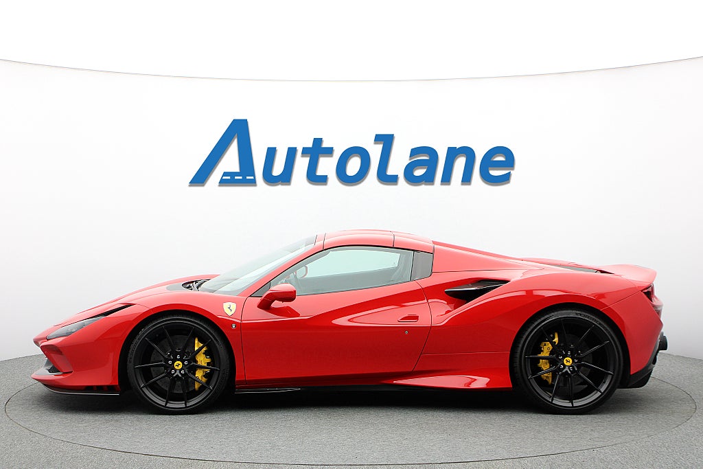 Ferrari F8 Tributo Spider, SV-Såld, Karbon, Fri service, Förlängd garant