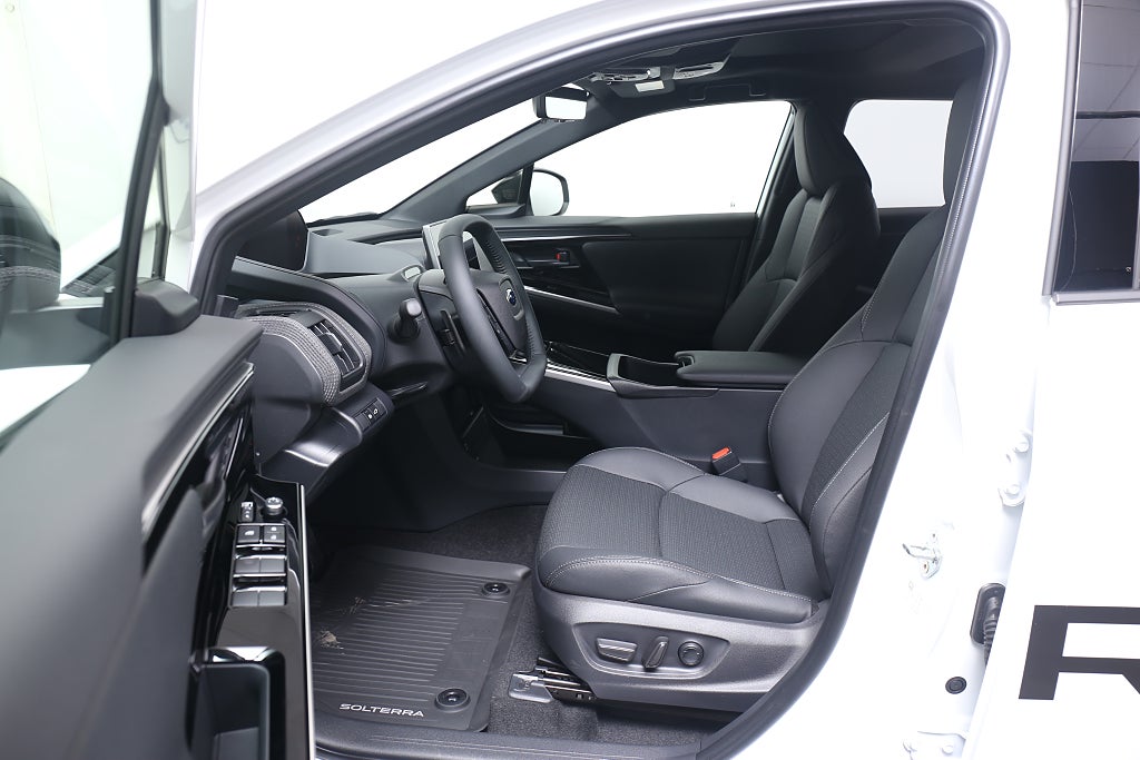 Subaru Solterra Touring+ 72,6kwh Demo 2024