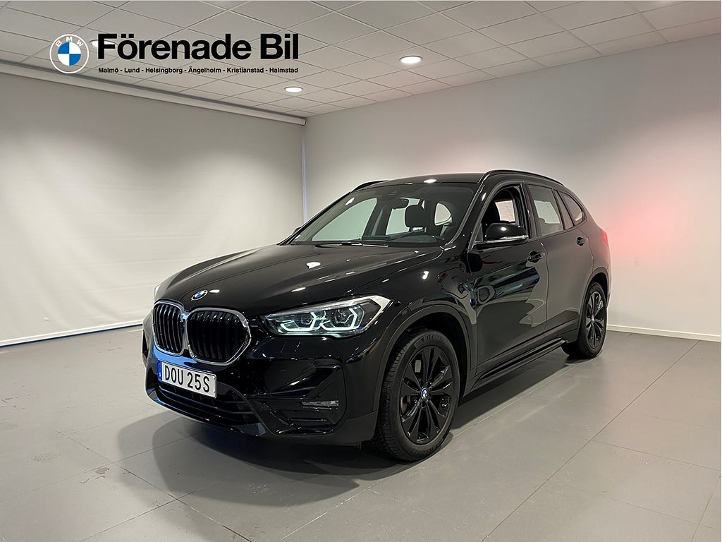 BMW X1 xDrive25e Head Up Display Rattvärme