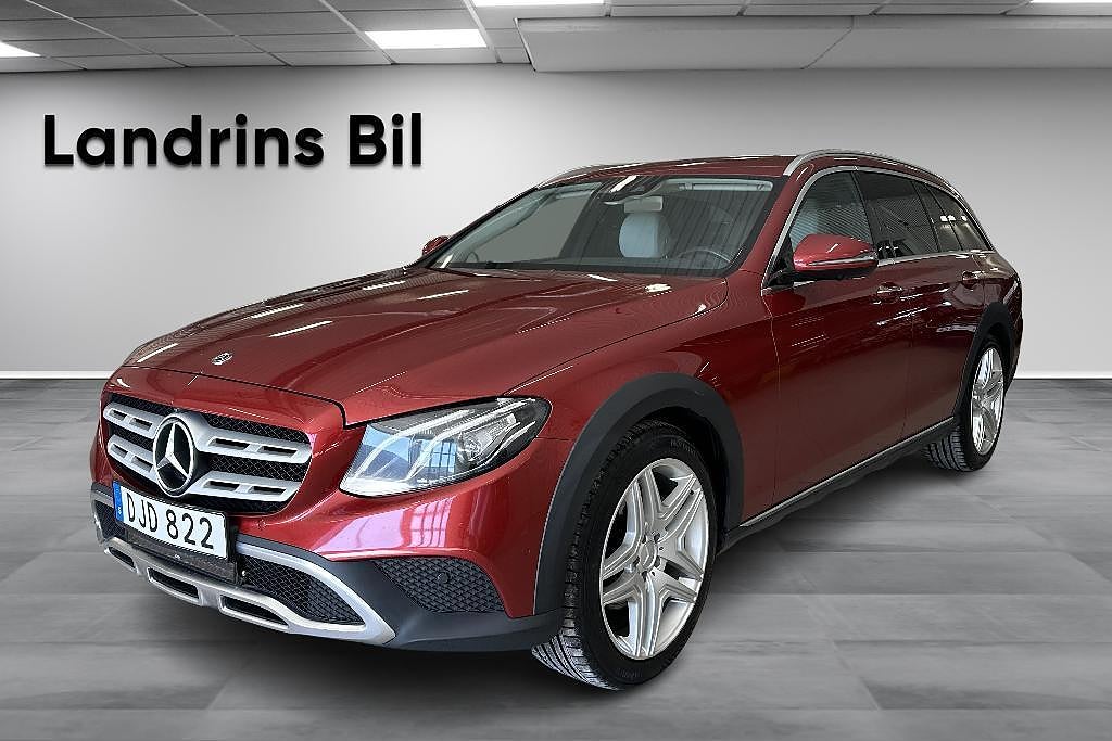 Mercedes-Benz E 220 d 4MATIC All-Terrain HUD Widescreen