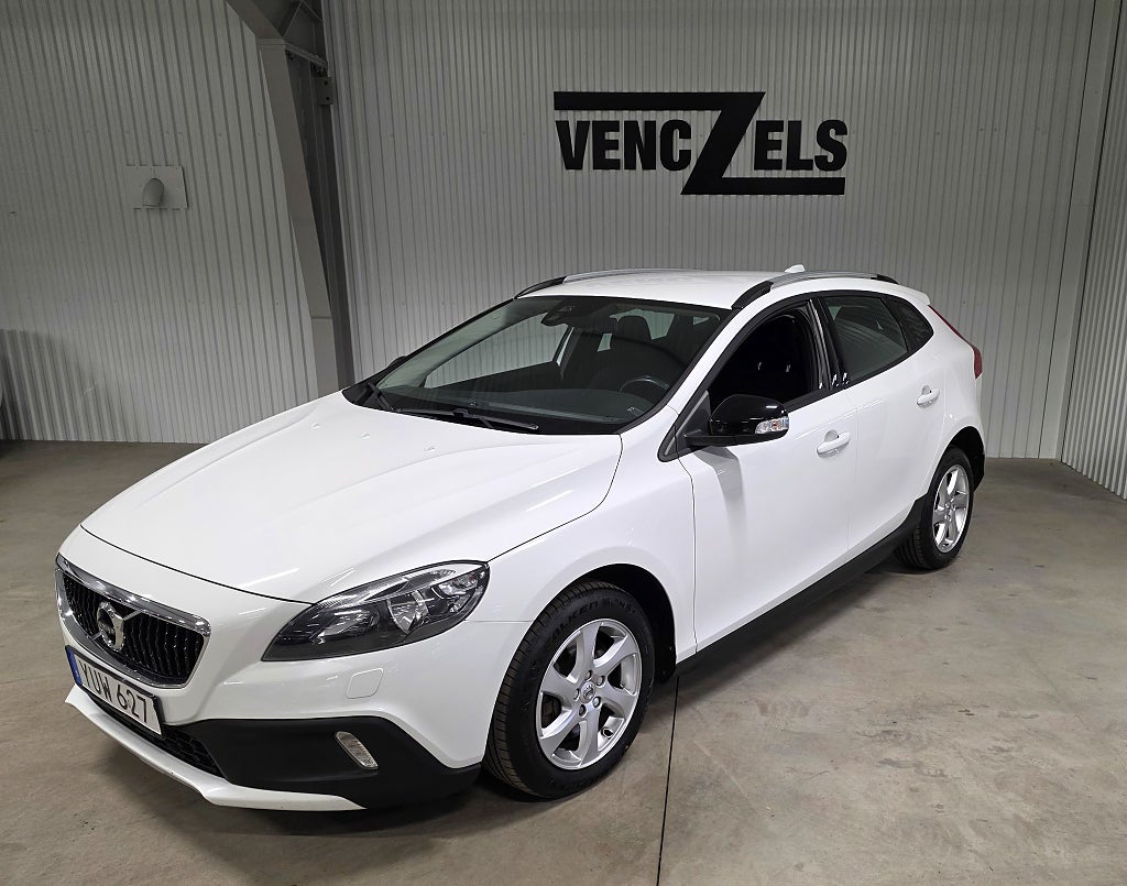 Volvo V40 Cross Country D2 Dragkrok Värmare VOC Fin
